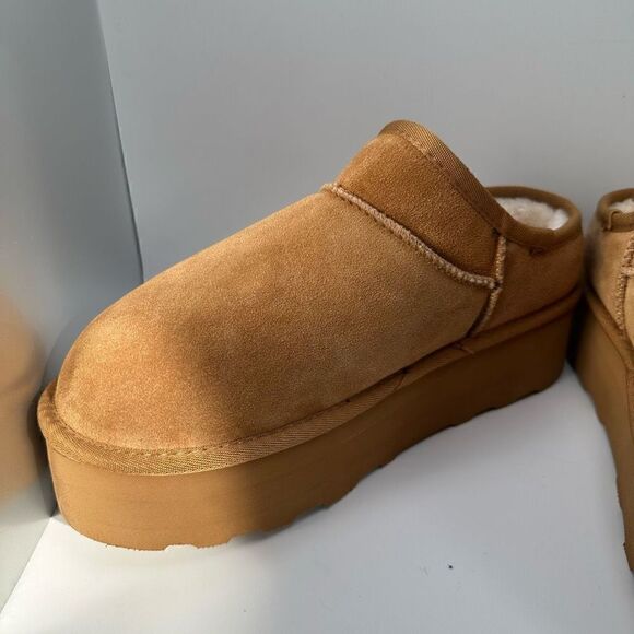 CUSHIONAIRE Women's Genuine Suede Cozy Mule Platform +Memory Foam 11 CHESTNUT - Picture 7 of 7